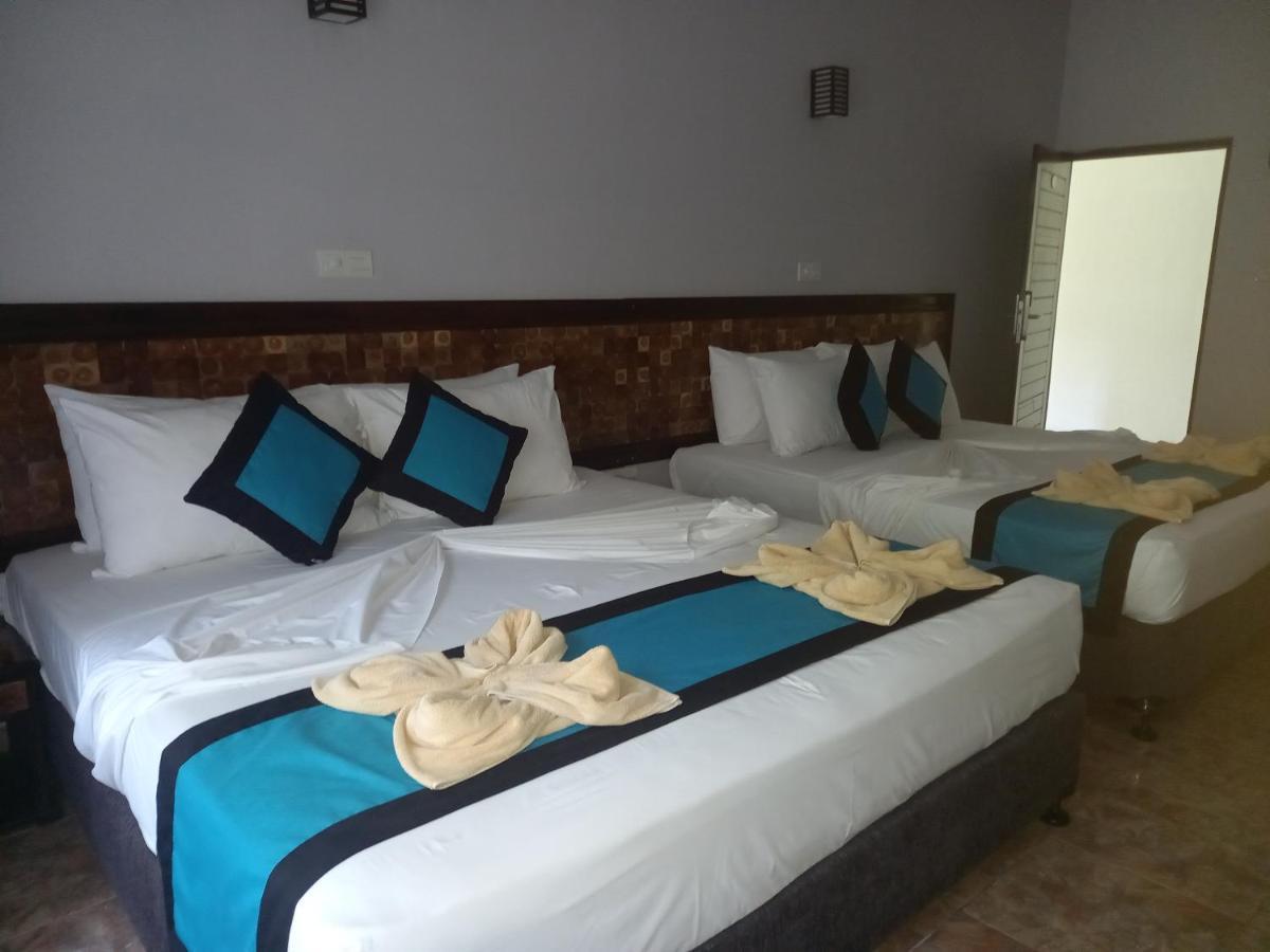 Blue Sand Beach Resort Trincomalee Exterior foto