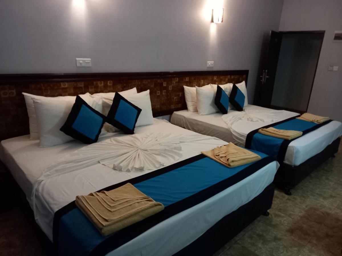 Blue Sand Beach Resort Trincomalee Exterior foto