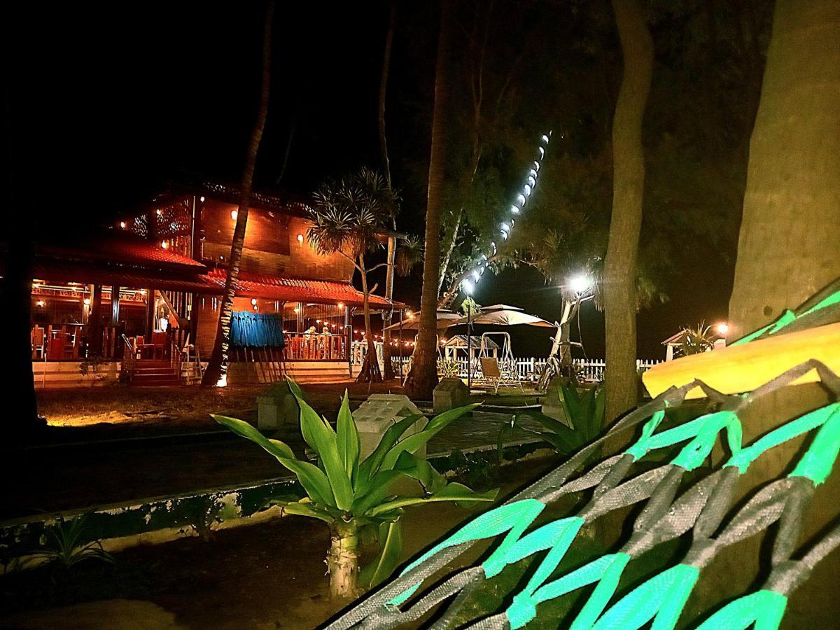 Blue Sand Beach Resort Trincomalee Exterior foto