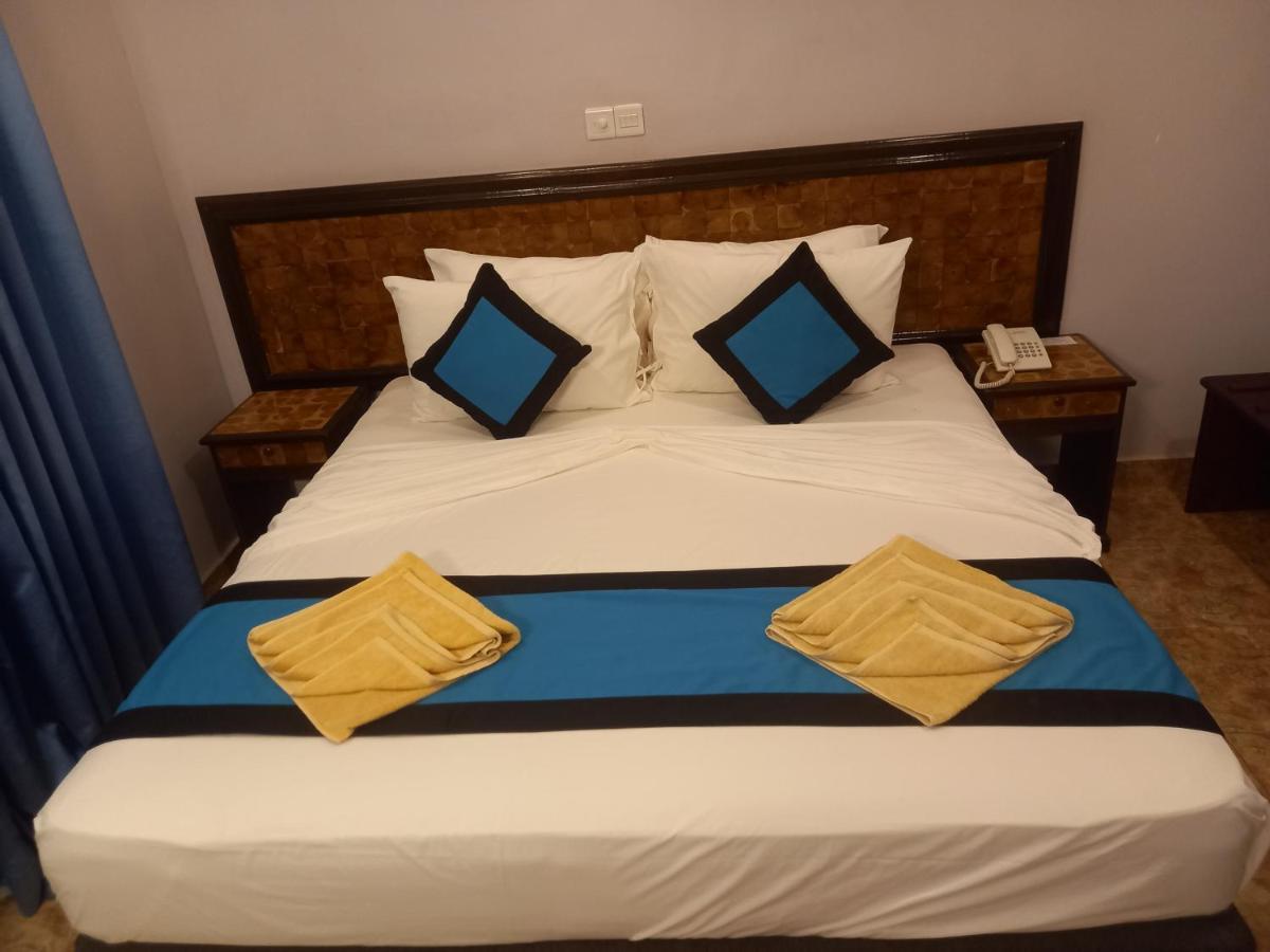 Blue Sand Beach Resort Trincomalee Exterior foto